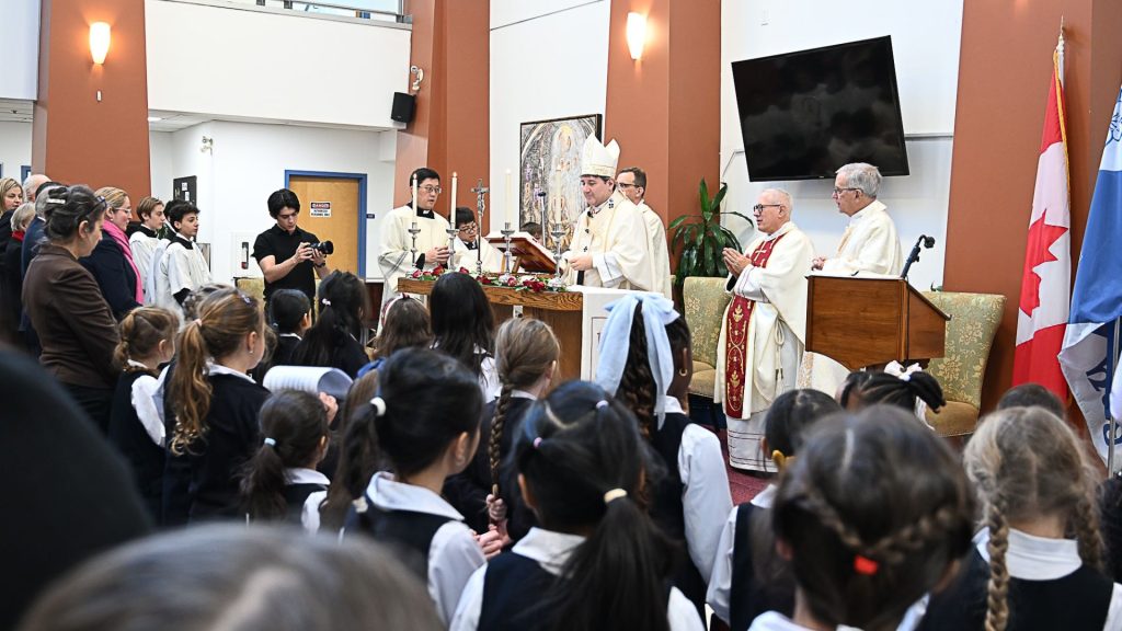 Cardinal Leo at the altar while celebrating Mass at Hawthorn School for Girls