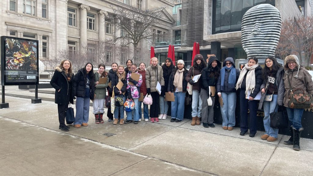 Hawthorn Students Gardiner Museum Fieldtrip - upper school 